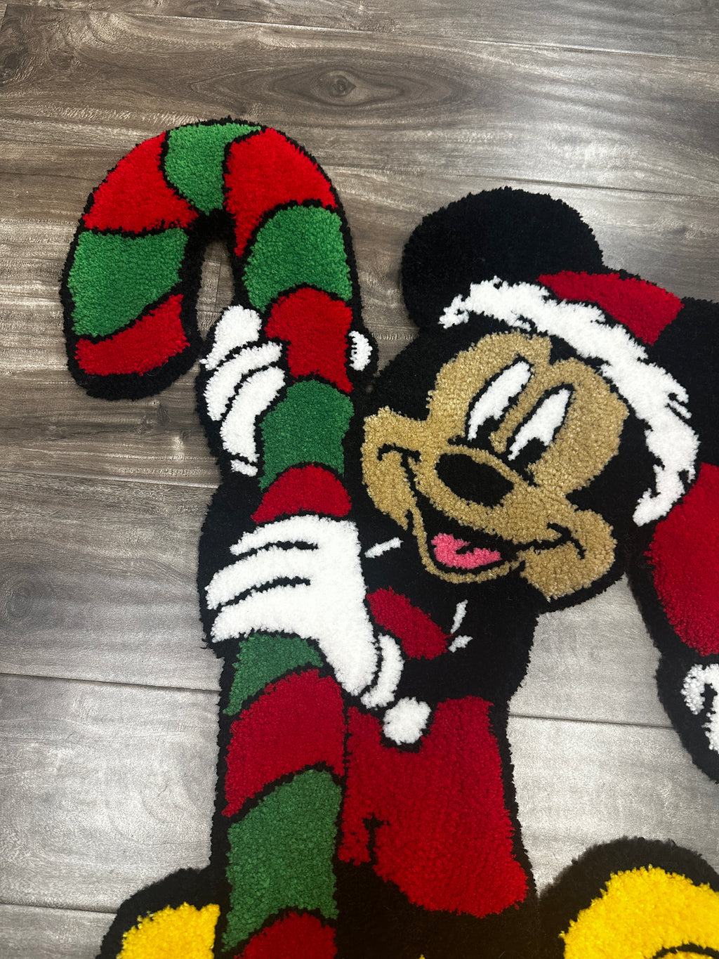 Christmas Mickey tufted rug